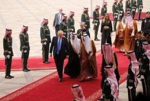 ترامب يصل إلى السعودية